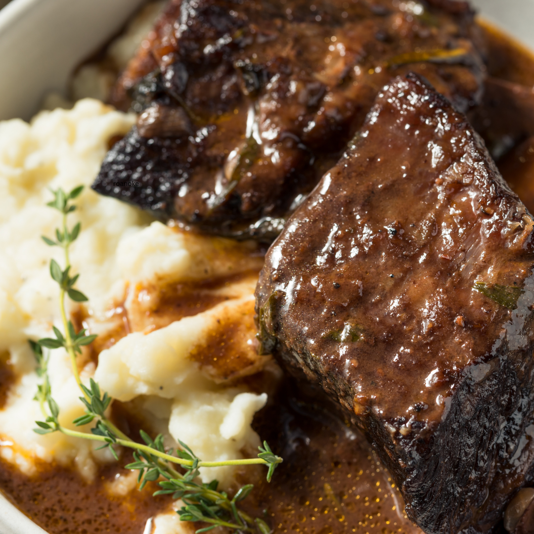 Roanoke Holiday Feast Bundle